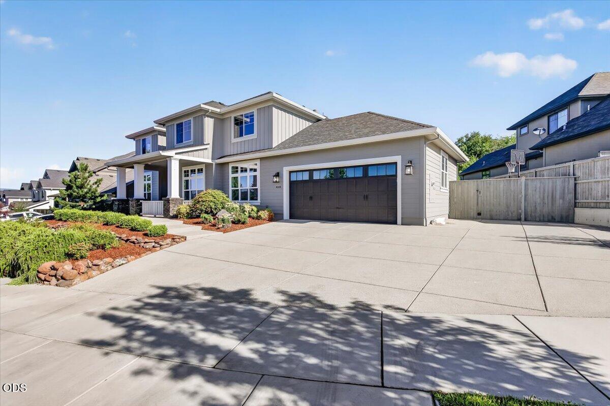 4048 Fieldbrook Avenue Medford, OR 97504 - Photo 5 of 89