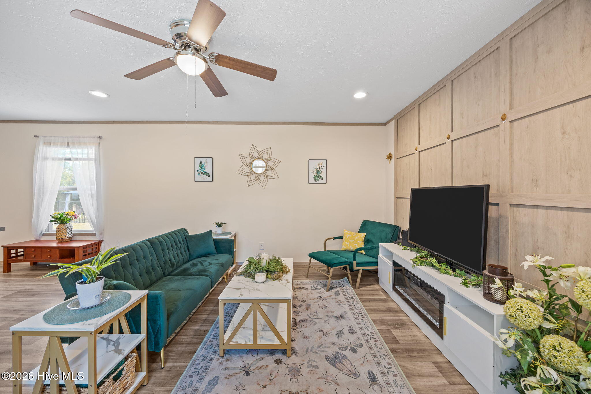 728 James Street Hubert, NC 28539 - Photo 7 of 30 12-web-or-mls-728 James St. 12