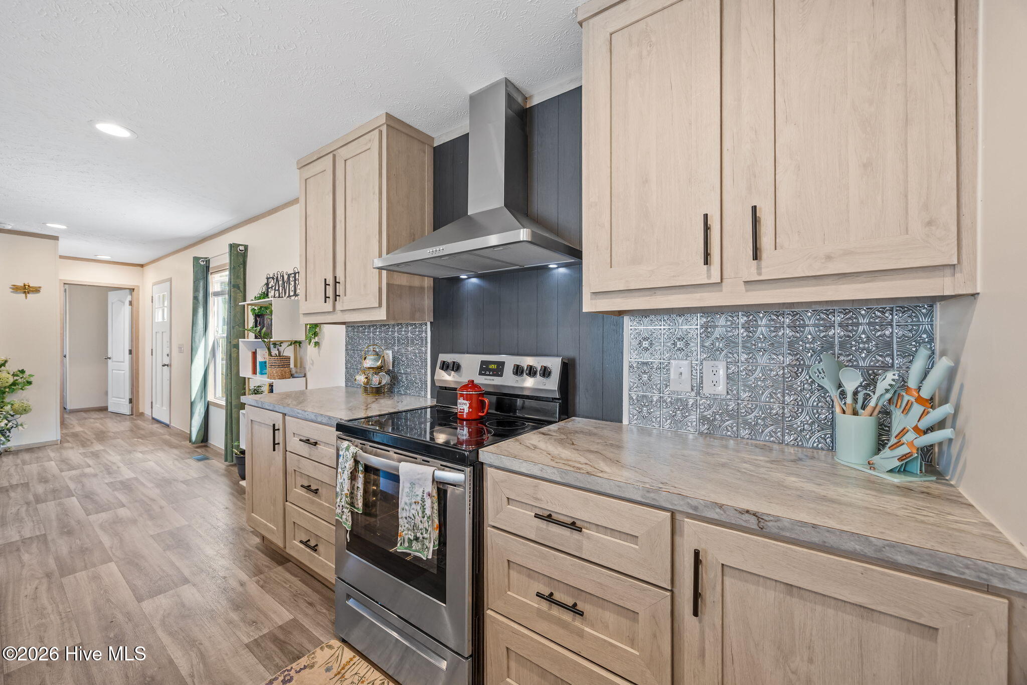 728 James Street Hubert, NC 28539 - Photo 10 of 30 15-web-or-mls-728 James St. 21