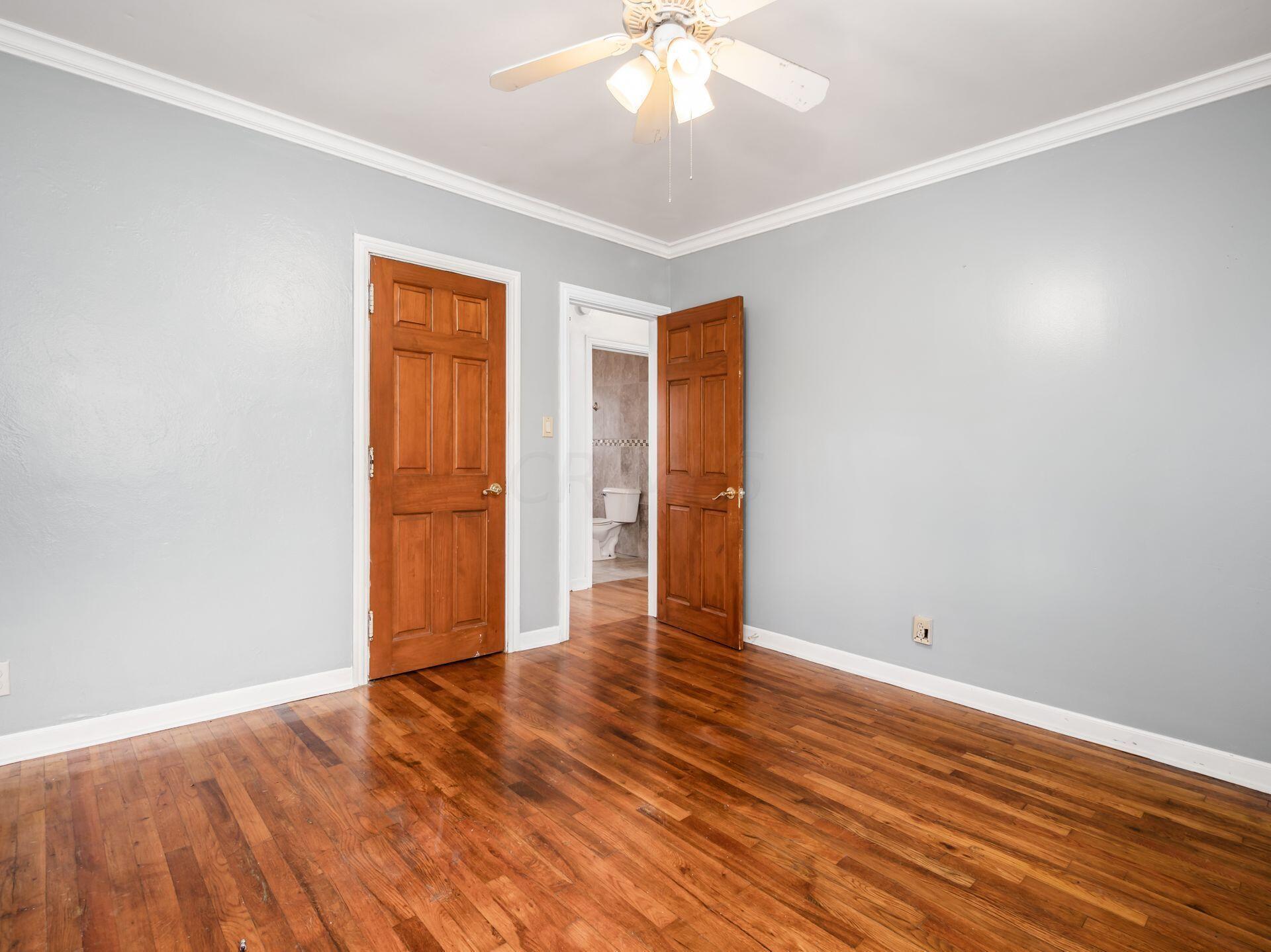 5969 Sinclair Road Columbus, OH 43229 - Photo 20 of 34 Bedroom 1