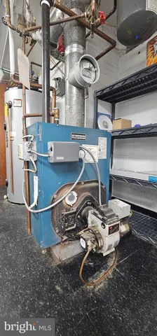 a view of utility room