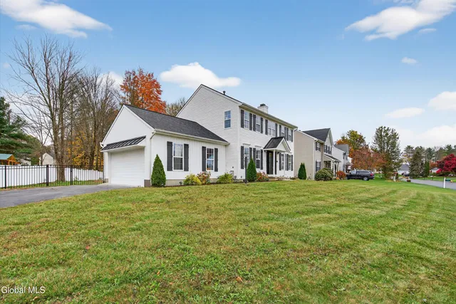 $474,900 | 716 Adams Circle, Ballston Spa, NY 12020