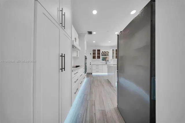 $1,900,000 | 520 Morningside Drive, Miami Springs, FL 33166