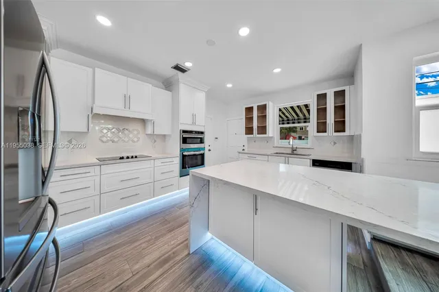 $1,900,000 | 520 Morningside Drive, Miami Springs, FL 33166