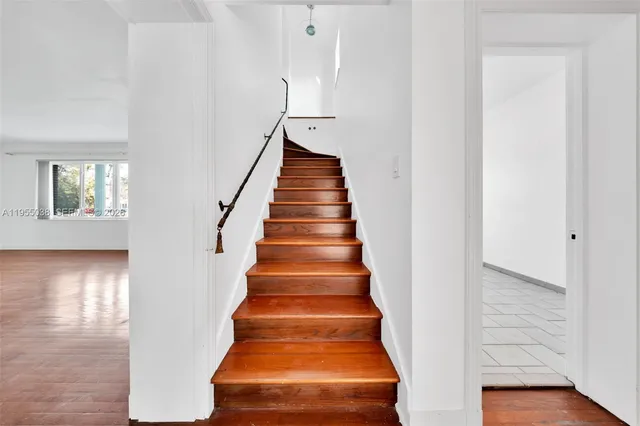 $1,900,000 | 520 Morningside Drive, Miami Springs, FL 33166