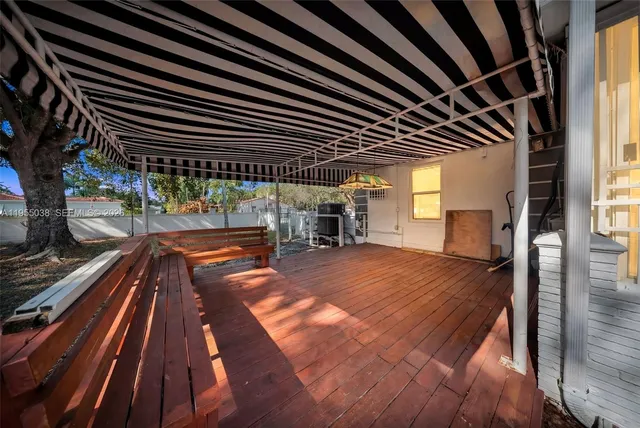 $1,900,000 | 520 Morningside Drive, Miami Springs, FL 33166