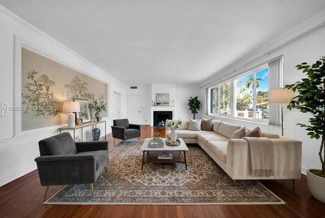 $1,900,000 | 520 Morningside Drive, Miami Springs, FL 33166