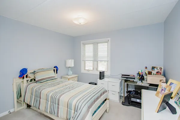 $385,000 | 8540 West Foster Avenue, Unit 504, Norridge, IL 60706