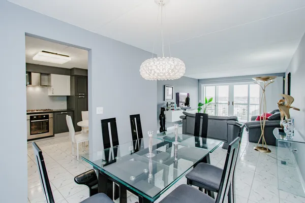 $385,000 | 8540 West Foster Avenue, Unit 504, Norridge, IL 60706