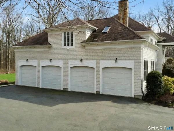 $1,649,000 | 23 Aldo Drive, Woodbridge, CT 06525
