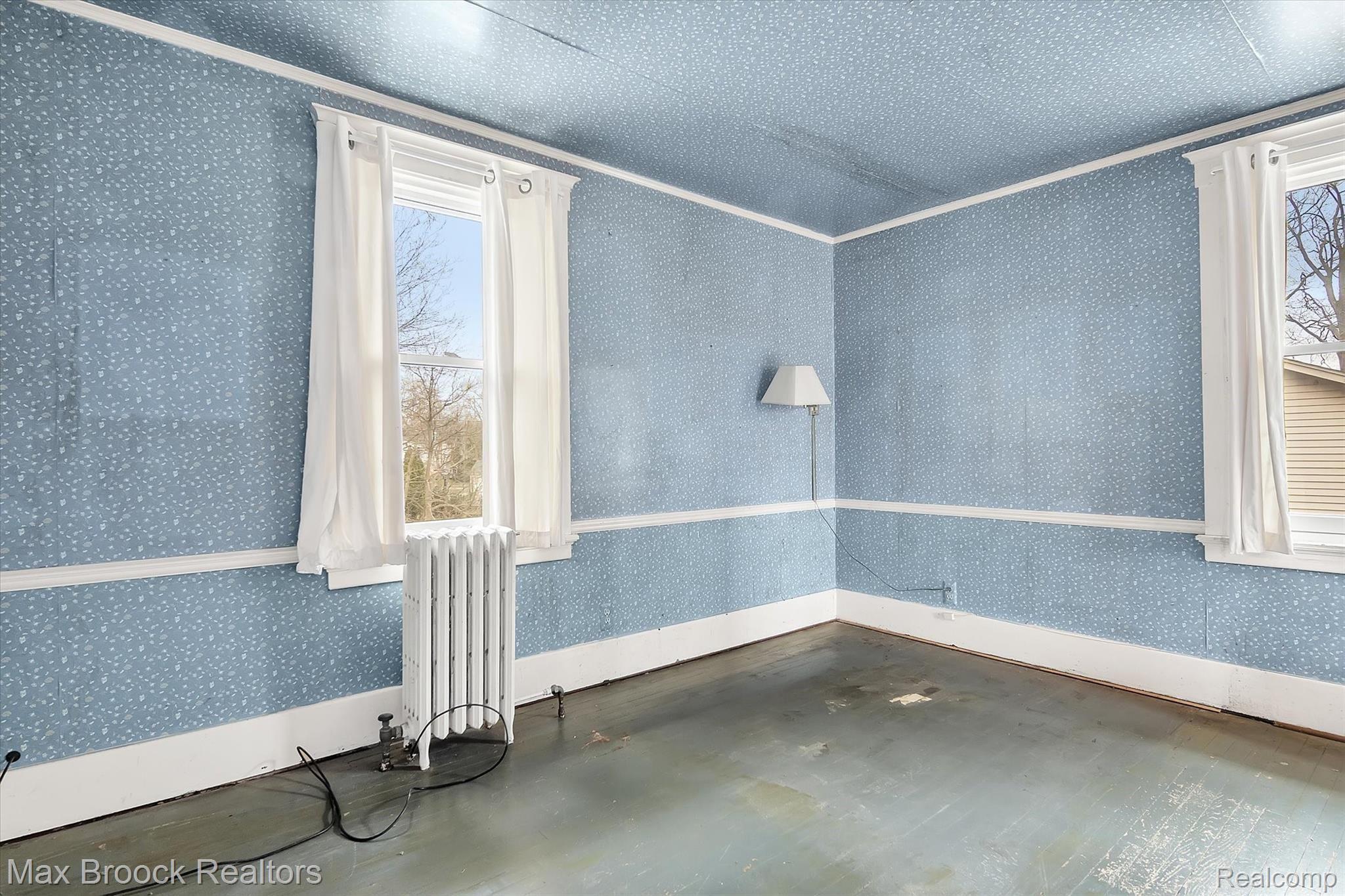 2300 West Maple Road Bloomfield Hills, MI 48301 - Photo 24 of 50 23-2300-W-Maple-Rd-WindowStill-Real-Estate-Photography-23.jpg