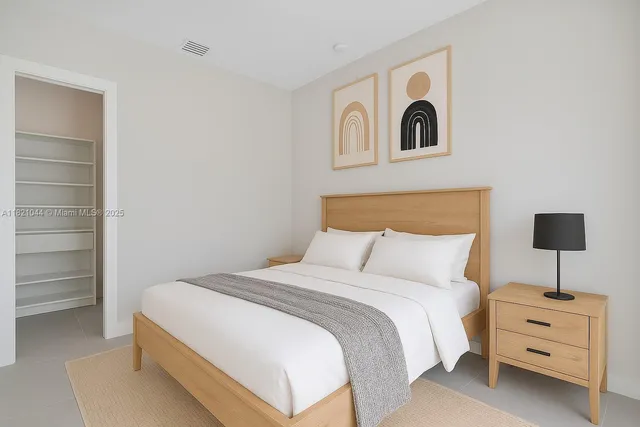 $1,650,000 | 3318 Day Avenue, Unit 6, Miami, FL 33133