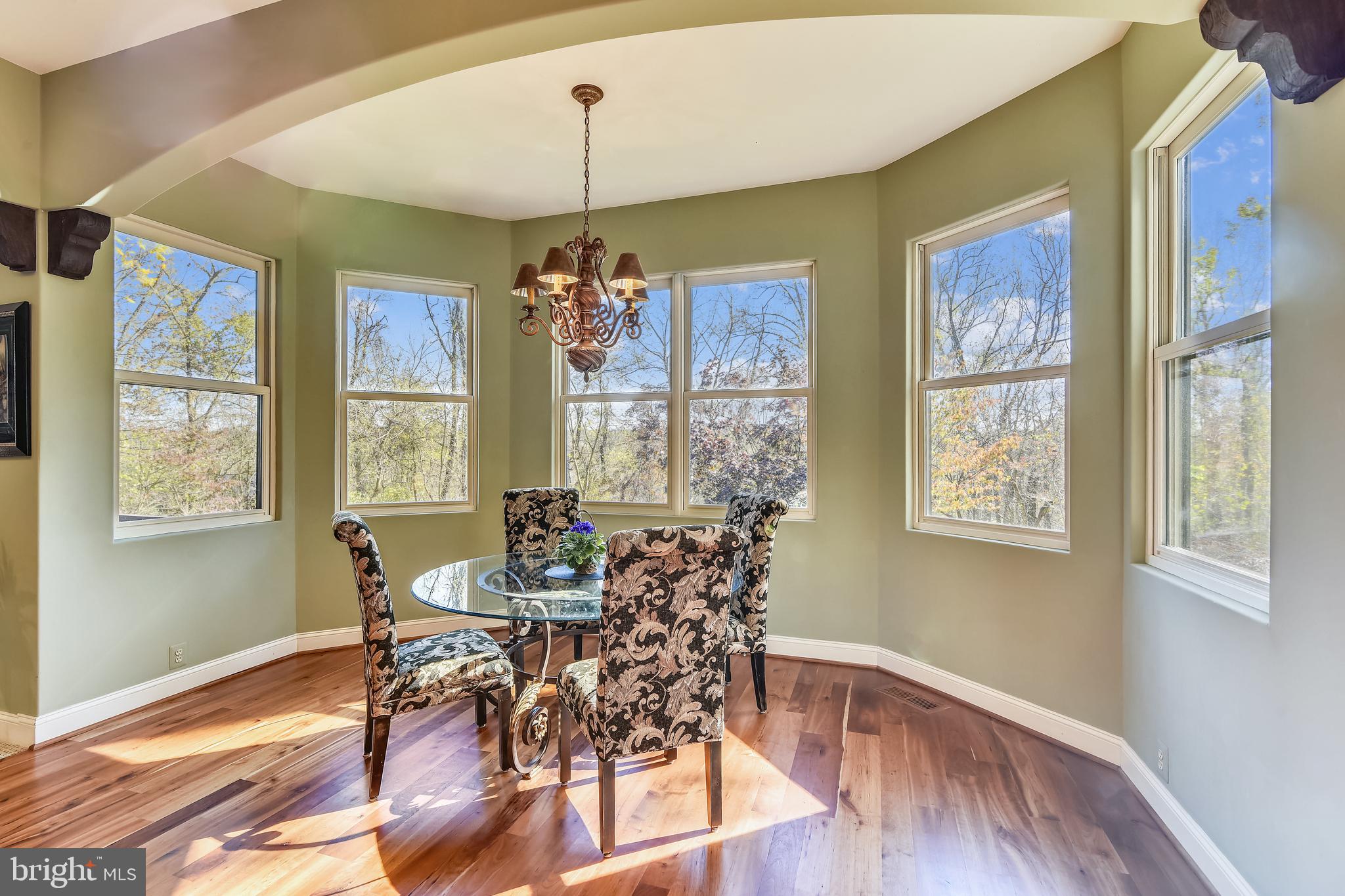 38283 Hughesville Road Leesburg, VA 20175 - Photo 12 of 77 Breakfast Area