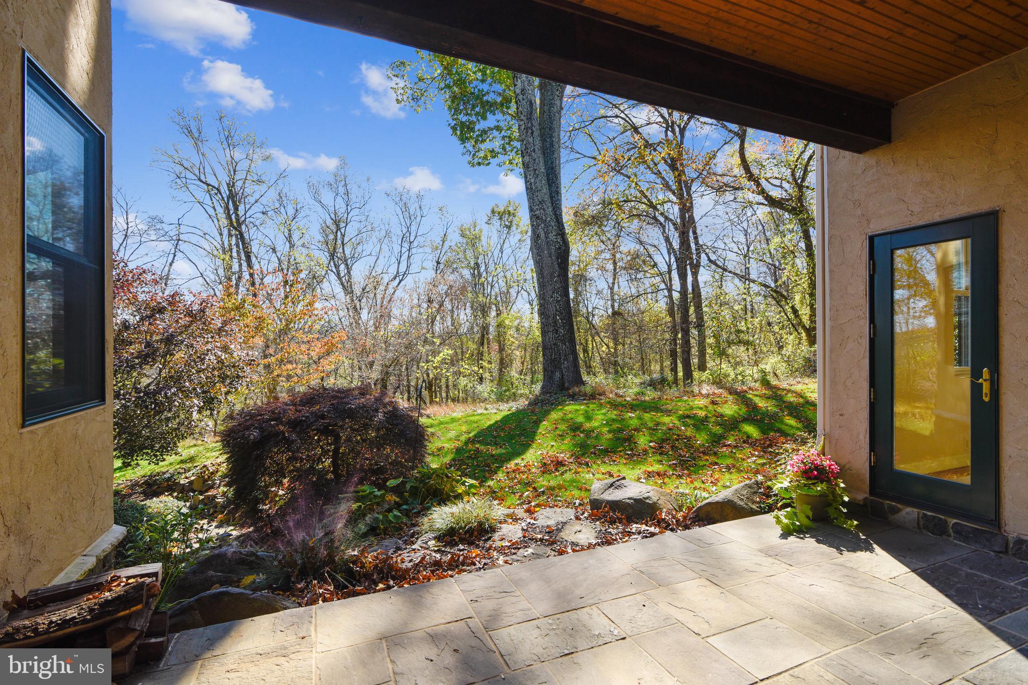 38283 Hughesville Road Leesburg, VA 20175 - Photo 49 of 77 Patio