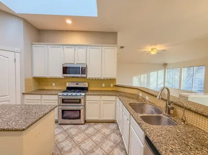 $389,900 | 16908 Cactus Blossom Drive, Pflugerville, TX 78660