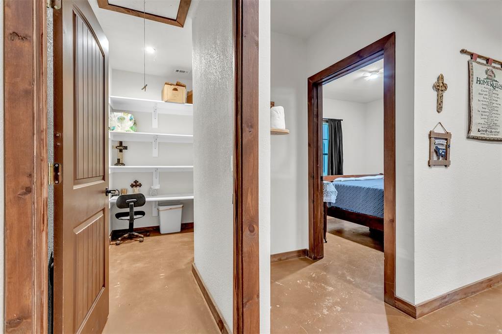 13831 Friendship Road Pilot Point, TX 76258 - Photo 15 of 31