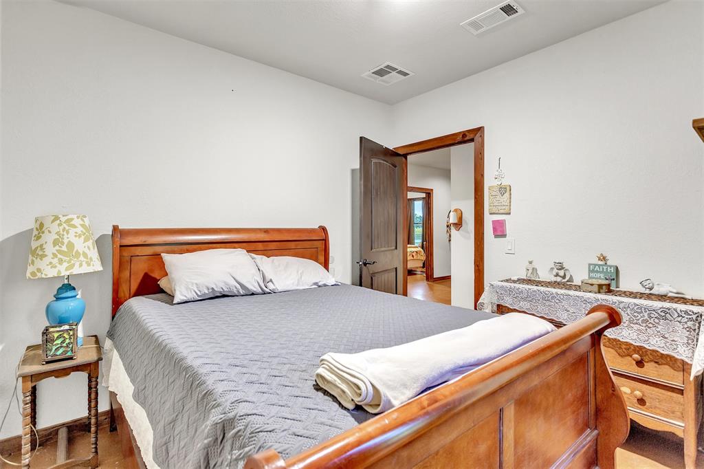 13831 Friendship Road Pilot Point, TX 76258 - Photo 18 of 31 View of bedroom