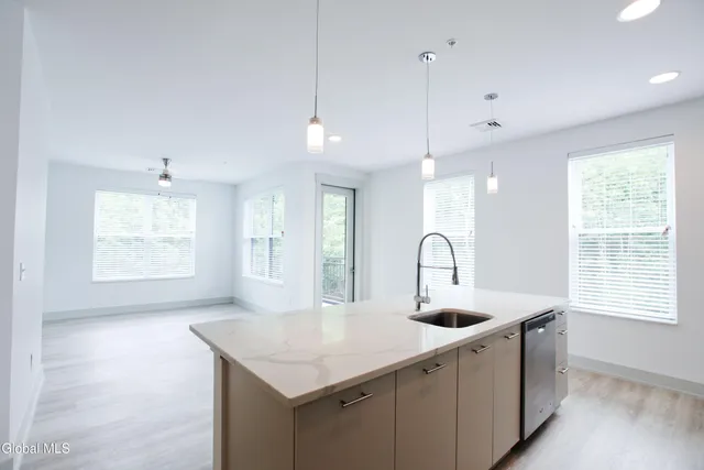 $2,694 | 25 Whistler Court, Unit 303, Saratoga Springs, NY 12866