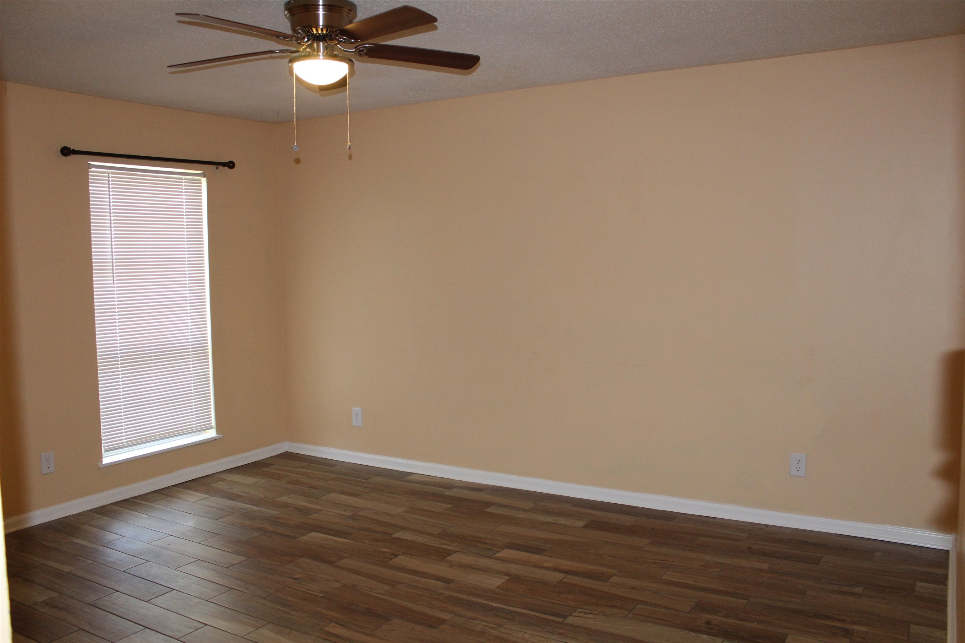 4593 Bill Knight Road Millington, TN 38053 - Photo 11 of 31 Gallery Image 11