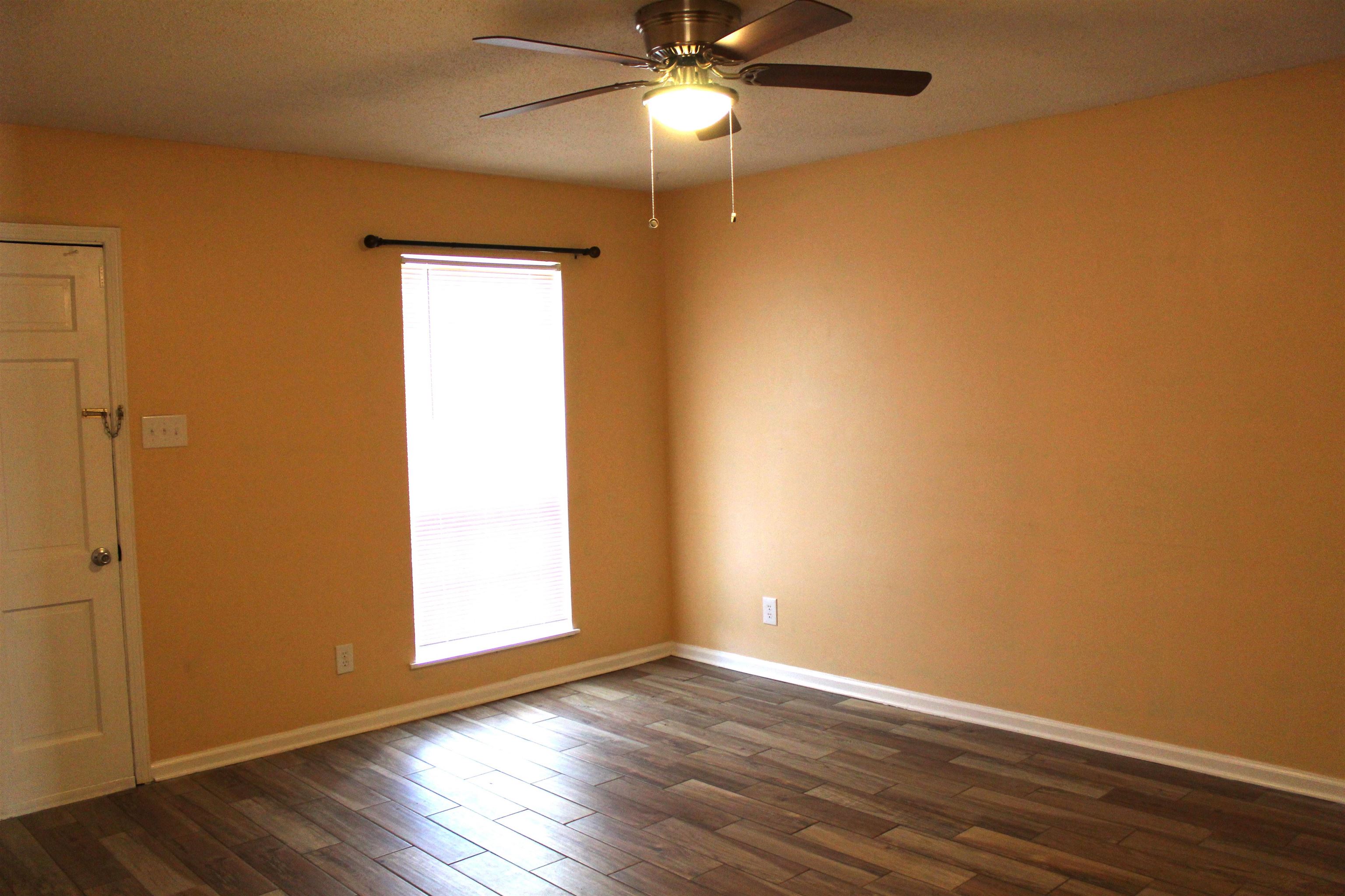 4593 Bill Knight Road Millington, TN 38053 - Photo 12 of 31 Gallery Image 12