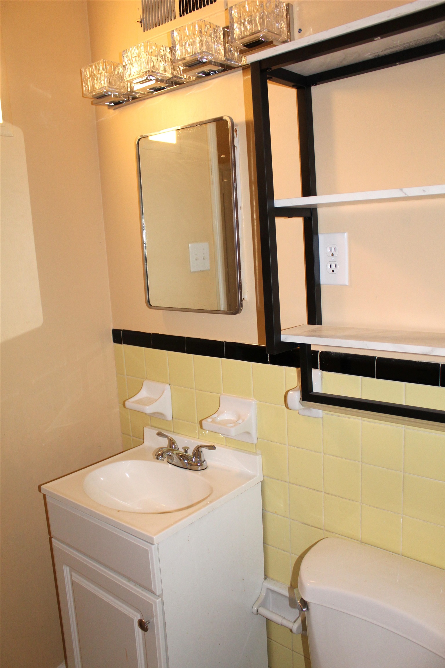 4593 Bill Knight Road Millington, TN 38053 - Photo 17 of 31 Gallery Image 17