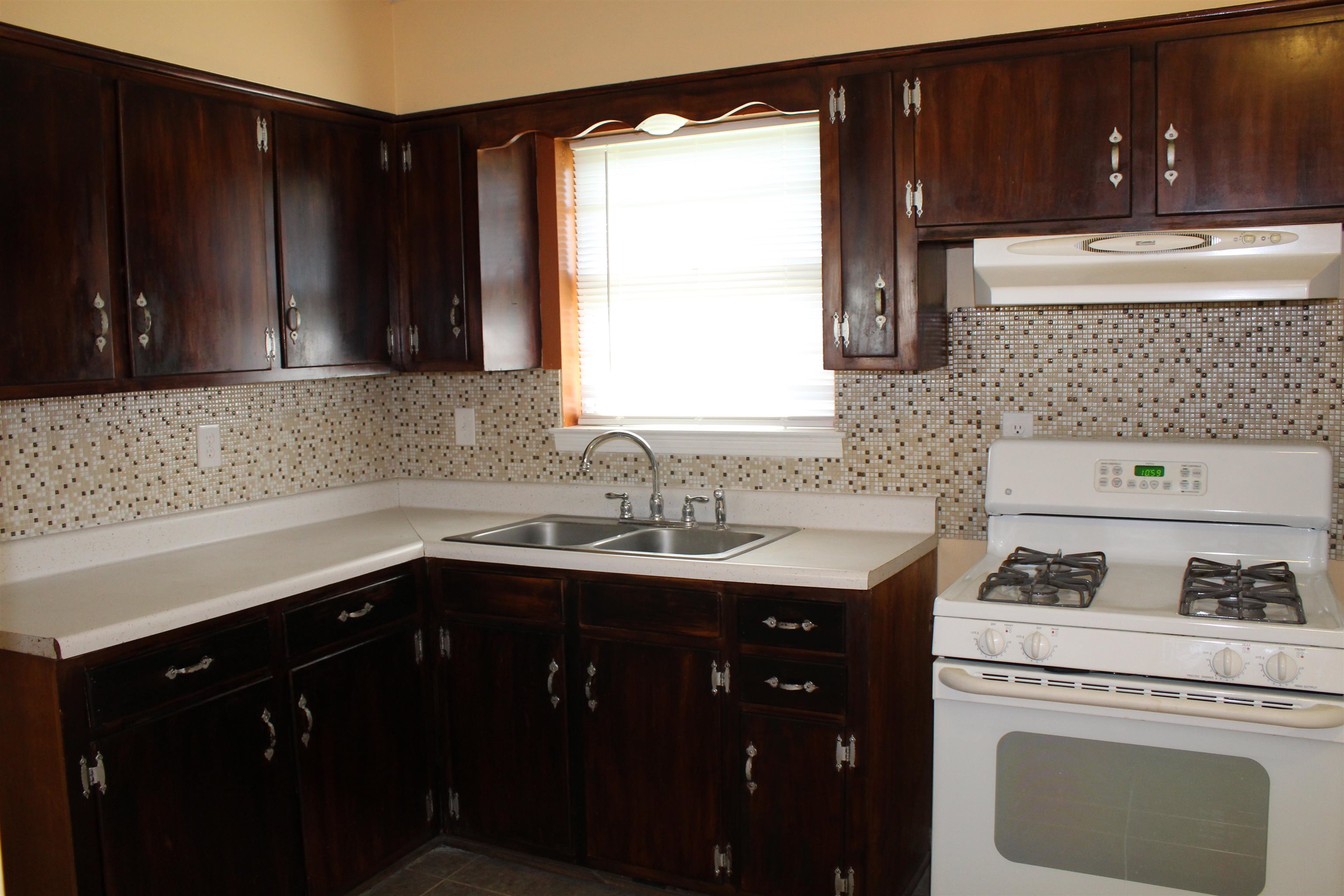 4593 Bill Knight Road Millington, TN 38053 - Photo 7 of 31 Gallery Image 7