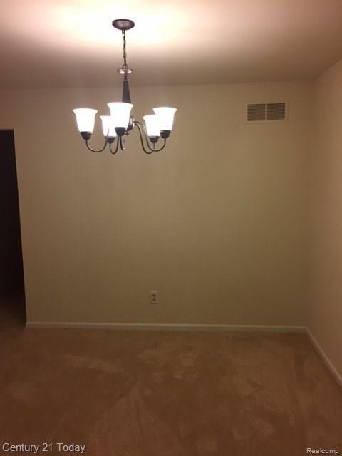 29602 Middlebelt Road, Unit 801 Farmington Hills, MI 48334 - Photo 5 of 14