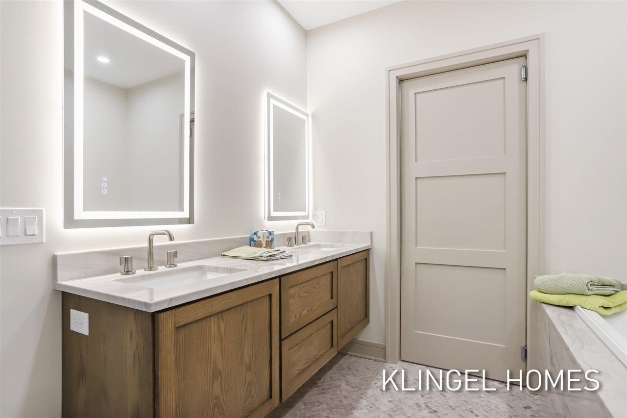 930 West Savidge Street, Unit 12 Spring Lake, MI 49456 - Photo 23 of 37