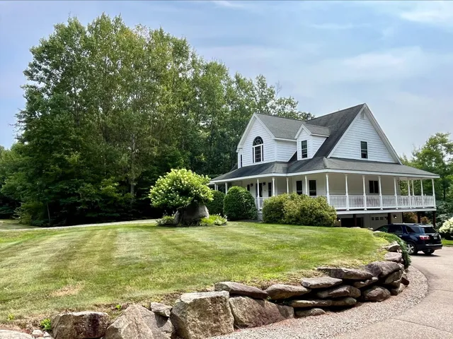 $749,000 | 459 Grandview Road, Conway, NH 03818