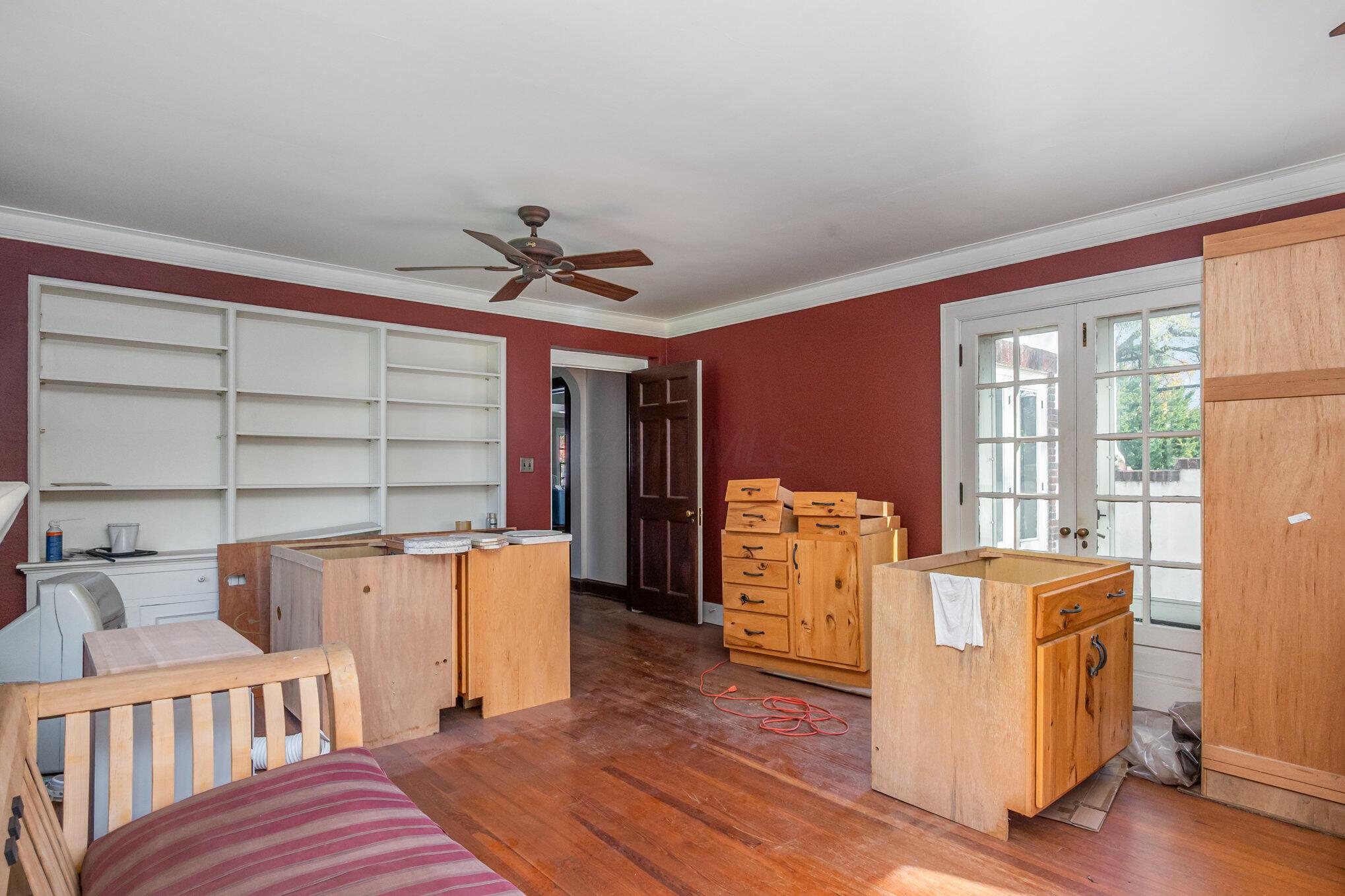 293 Merchant Street Newark, OH 43055 - Photo 13 of 61 Family room