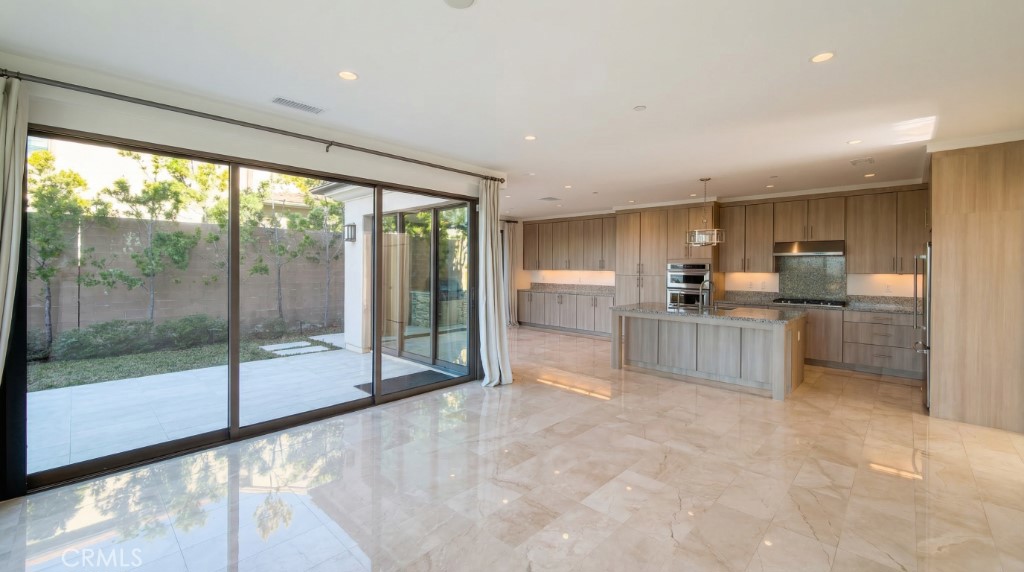 147 Oceano Irvine, CA 92602 - Photo 3 of 13