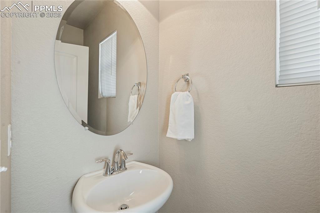 11574 Wildwood Ridge Drive Colorado Springs, CO 80921 - Photo 28 of 37