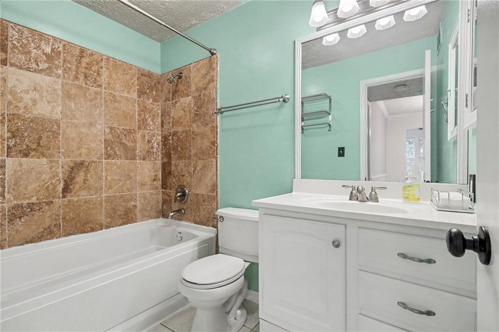 5159 Roswell Road, Unit 9 Sandy Springs, GA 30342 - Photo 19 of 27 Gallery Image 19