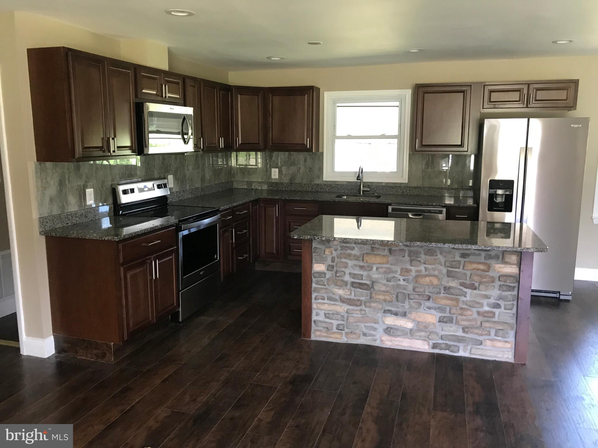 10475 Short Cut Road Catlett, VA 20119 - Photo 2 of 17 Kitchen
