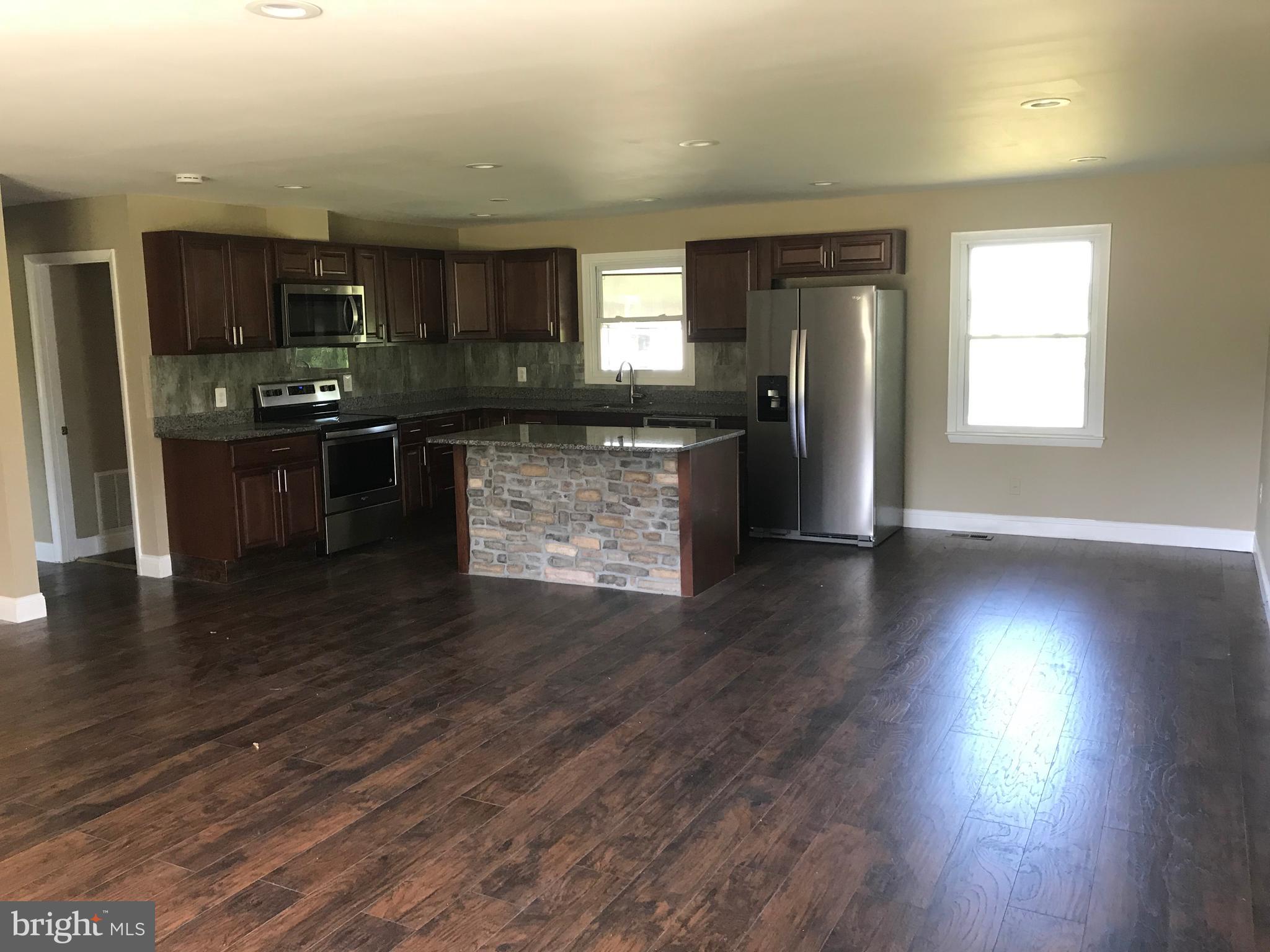 10475 Short Cut Road Catlett, VA 20119 - Photo 3 of 17 Kitchen