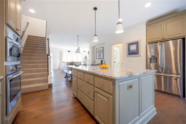 $975,000 | 716 West 45th Street, Kansas City, MO 64111