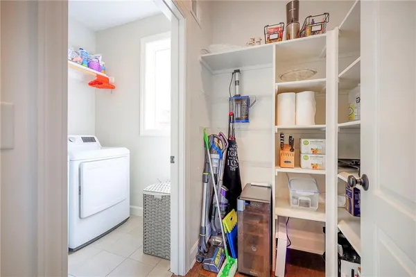 $975,000 | 716 West 45th Street, Kansas City, MO 64111