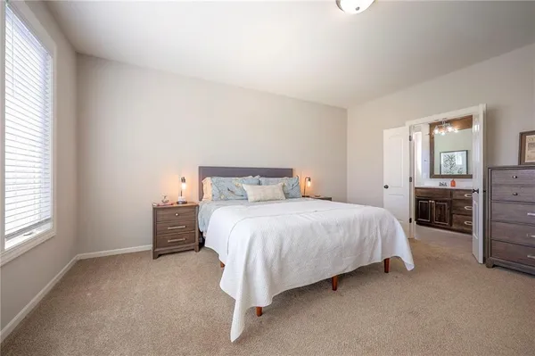 $975,000 | 716 West 45th Street, Kansas City, MO 64111