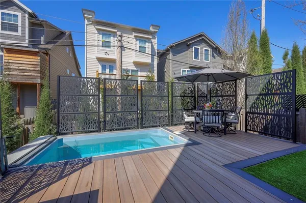 $975,000 | 716 West 45th Street, Kansas City, MO 64111