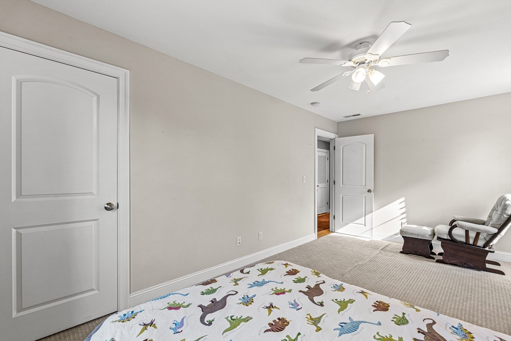 176 Washington Street, Unit 176 Reading, MA 01867 - Photo 17 of 39