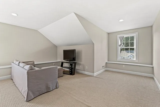 $4,600 | 176 Washington Street, Unit 176, Reading, MA 01867