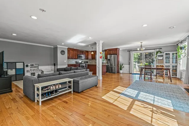 $4,600 | 176 Washington Street, Unit 176, Reading, MA 01867