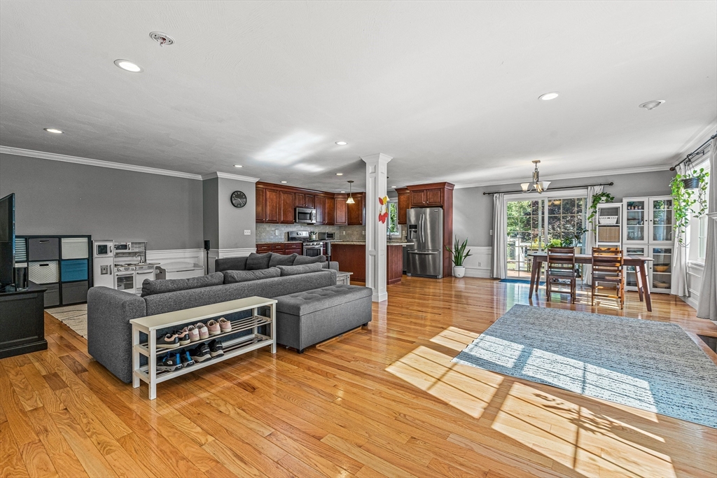 176 Washington Street, Unit 176 Reading, MA 01867 - Photo 6 of 39