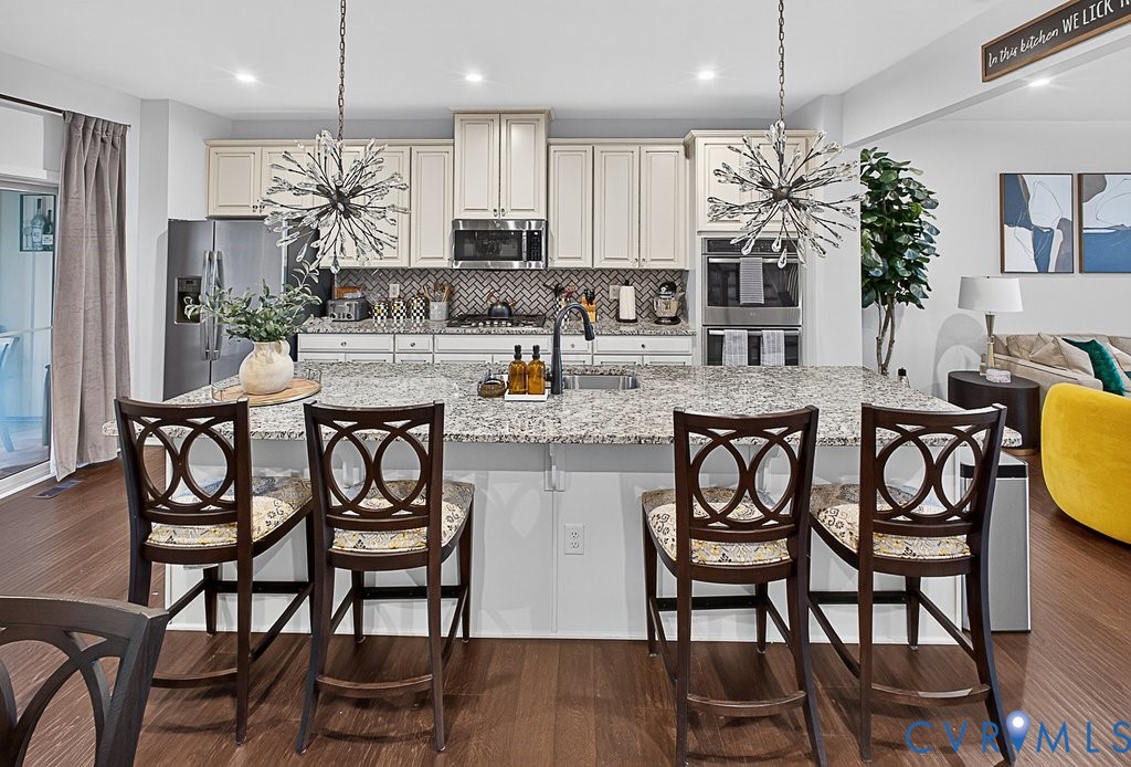 17976 Spotted Oak Road Dumfries, VA 22026 - Photo 5 of 52 Spacious kitchen featuring a large island with sea