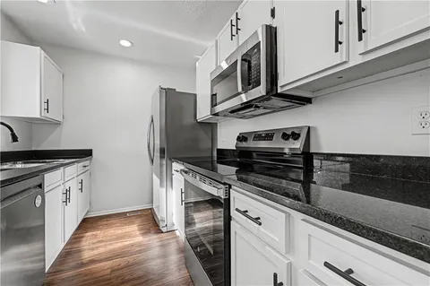 $249,900 | 10952 Bradshaw Street, Overland Park, KS 66210