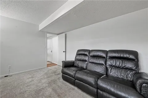 $249,900 | 10952 Bradshaw Street, Overland Park, KS 66210