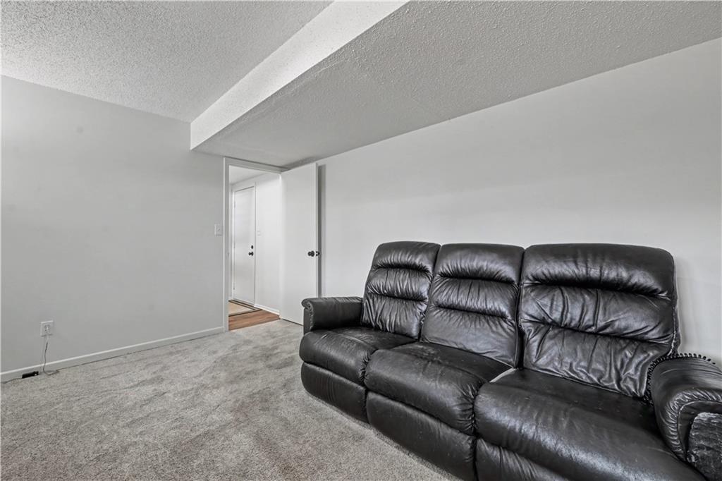 10952 Bradshaw Street Overland Park, KS 66210 - Photo 23 of 28