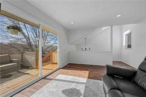 $249,900 | 10952 Bradshaw Street, Overland Park, KS 66210