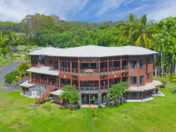 $9,500,000 | 120 Woa Road, Hilo, HI 96720