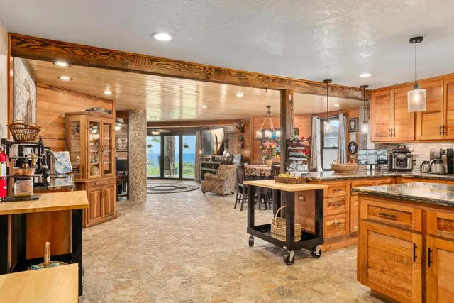 $9,500,000 | 120 Woa Road, Hilo, HI 96720